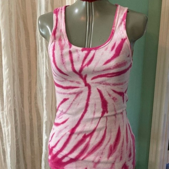 Tank Top - Picture 1 of 5